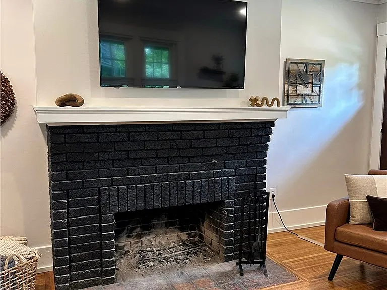 1207 Main St — Photo 11