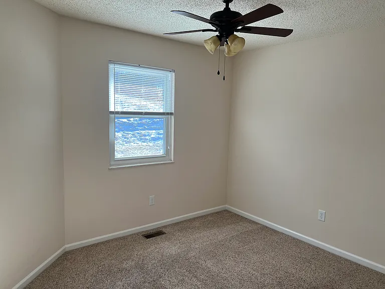 1108 N Keebler Ave — Photo 11