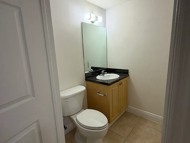 2532 SW 19th Ave #309 — Photo 15