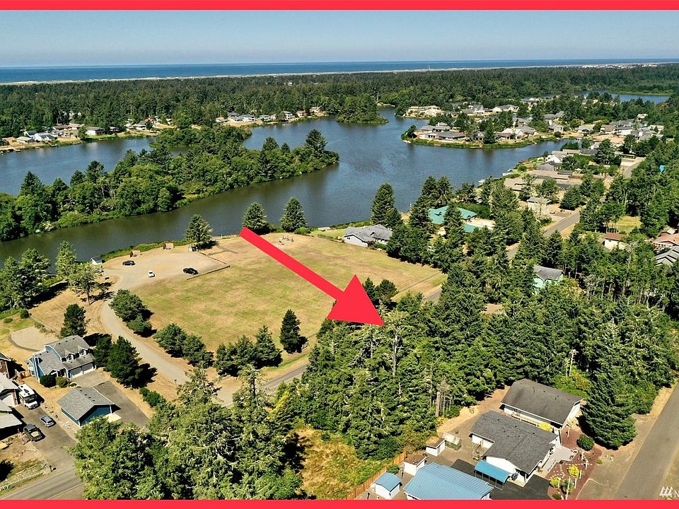 1st image of 546 Duck Lake Dr SE
