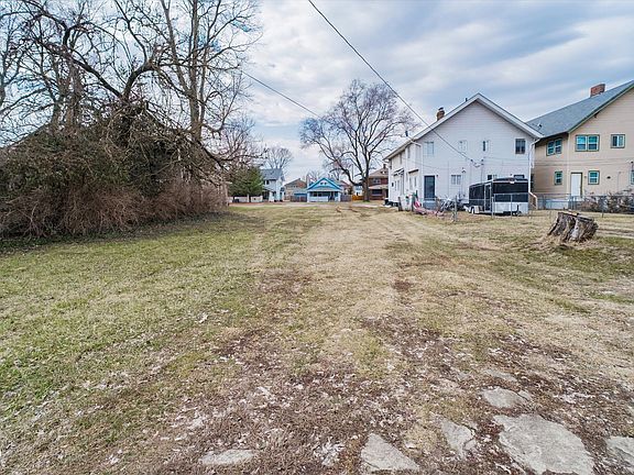 3rd image of 3419 N College Ave