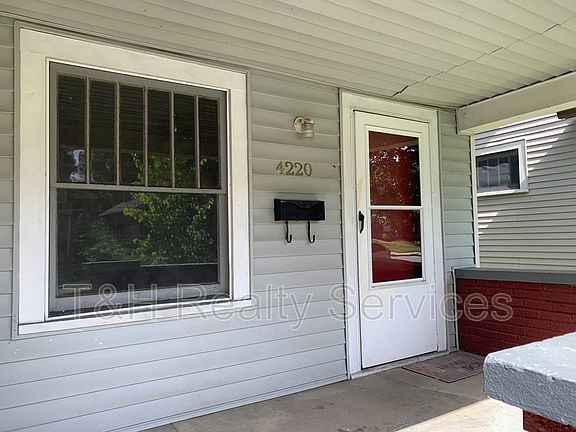 3rd image of 4220 Carrollton Ave