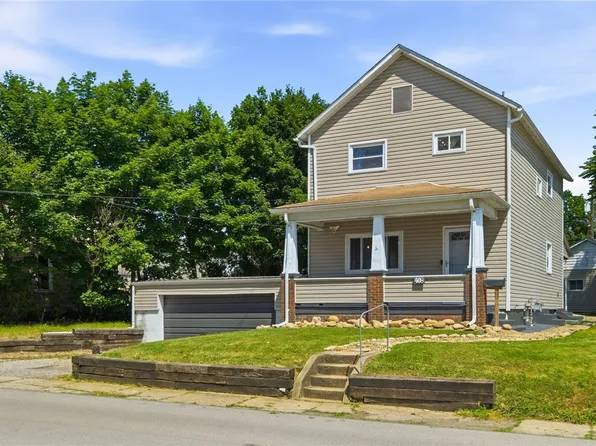 408 Wampum Ave, Ellwood City, PA 16117