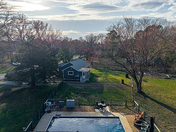 5th image of 2505 W Denneys Rd