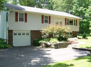 45 Lakespring Dr, Brewster, NY 10509