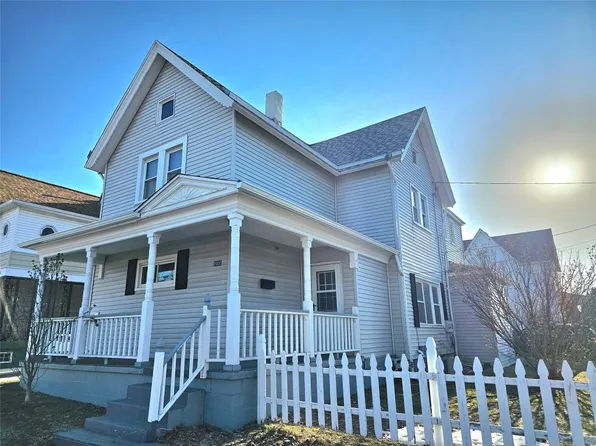 2002 Plum St, Erie, PA 16502