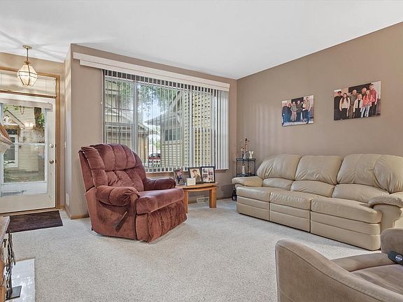 5th image of 3210 E Donald AVENUE