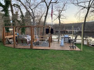 21 N Lakeside Ave, Jackson, NJ