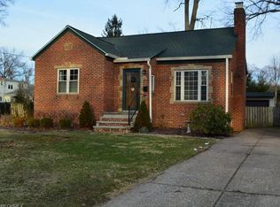 387 Forestview Rd, Bay Village, OH 44140