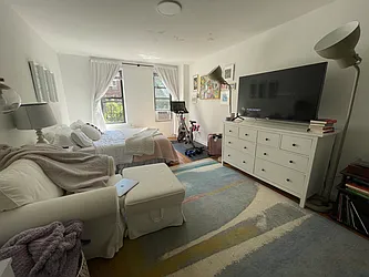 Rented by SP Brokerage Inc