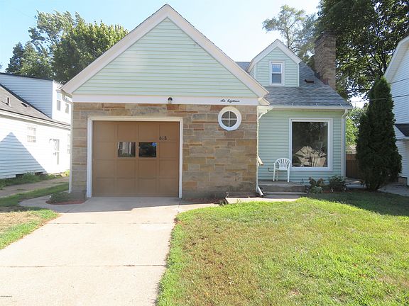 2nd image of 618 Griswold St SE
