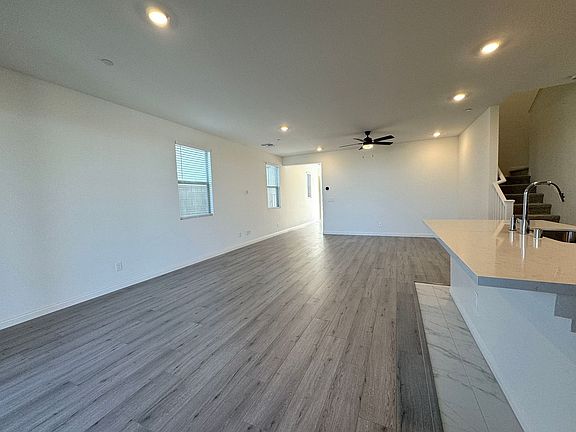 4th image of 1582 Crowned Eagle St