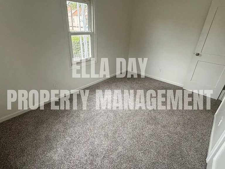 550 N Sheridan St — Photo 13