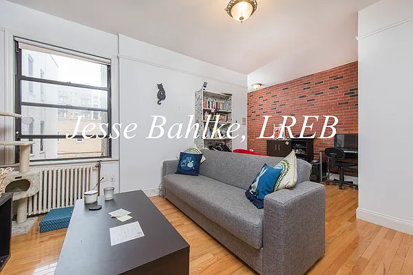Rented by Jesse Bahlke, LREB | media 19