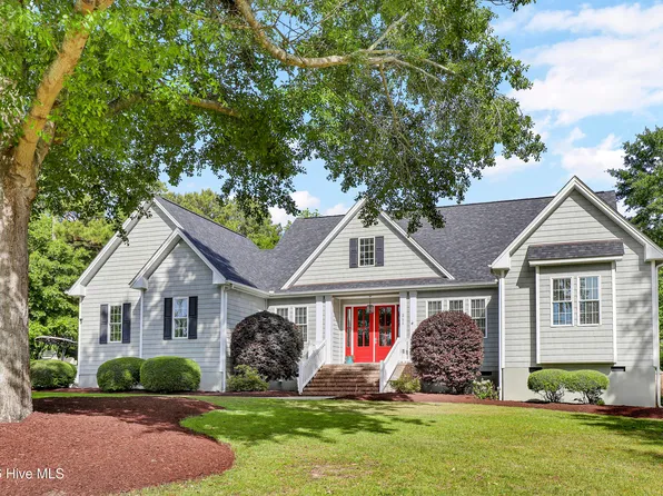 211 Bates Retreat, Hampstead, NC 28443