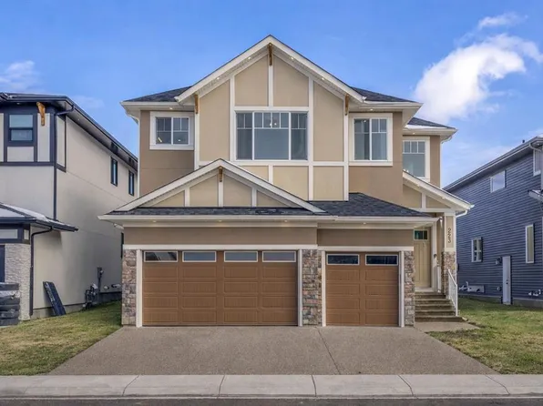 223 W Kinniburgh Loop, Chestermere, AB T1X 0T9