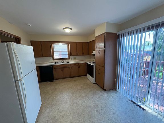 3rd image of 2048 S Fairway Ave