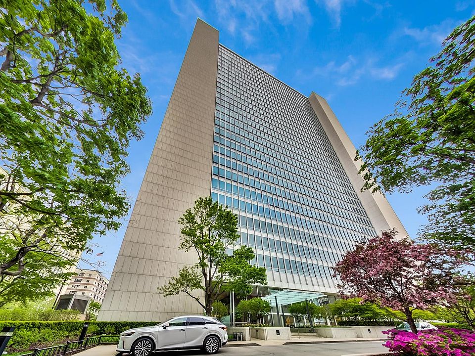 1st image of 500 W Superior St Unit 709