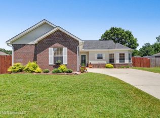 7713 W Falcon Cir, Ocean Springs, MS 39564