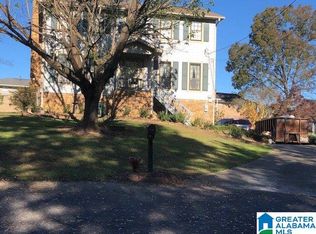 1440 Suncrest Cir, Bessemer, AL 35020