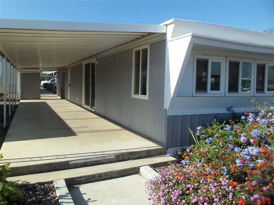 1st image of 1600 S San Jacinto Ave #82