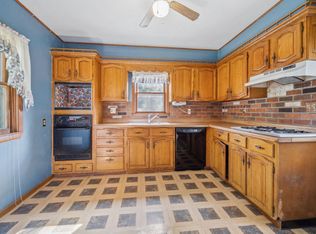 419 Geneva Ave N, Oakdale, MN 55128