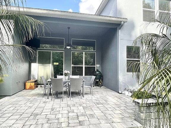 4th image of 290 Howland Dr