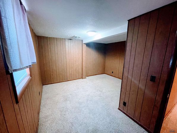 rapid-city-south-dakota-2055531309 picture