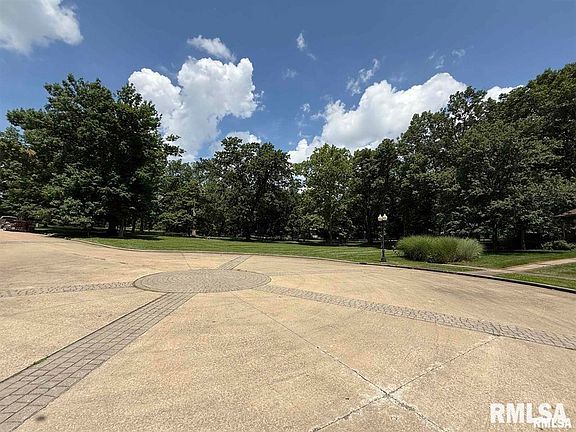 4th image of 17 N Country Club Meadows Ct
