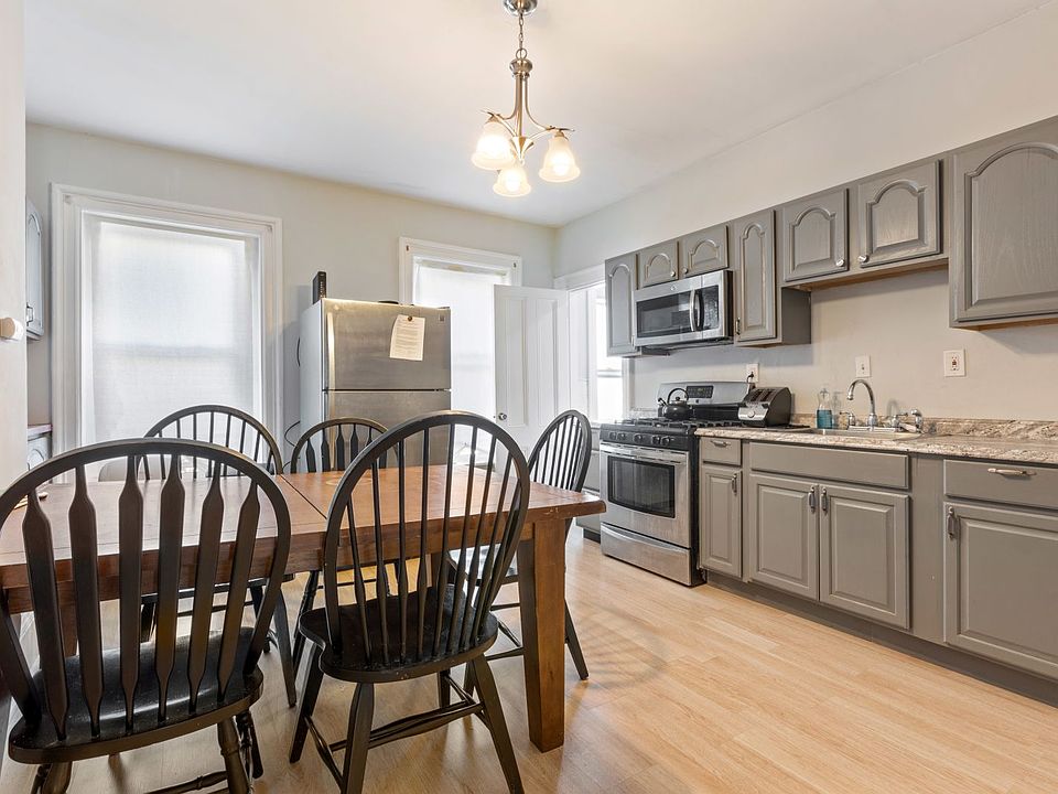 1st image of 94 Mount Pleasant Ave #2