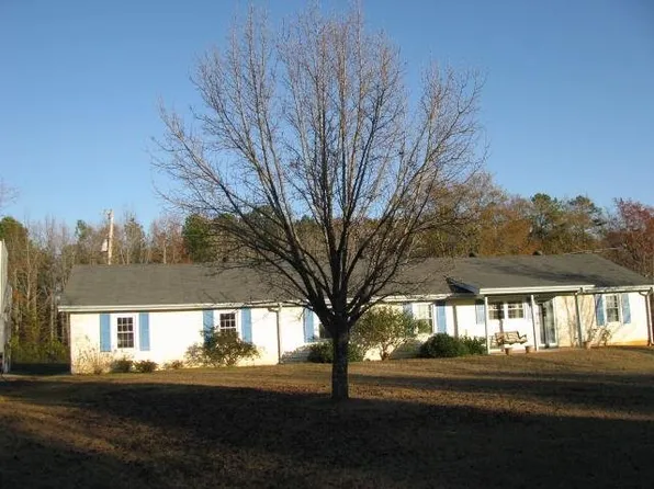 135 Long Branch Dr, Locust Grove, GA 30248