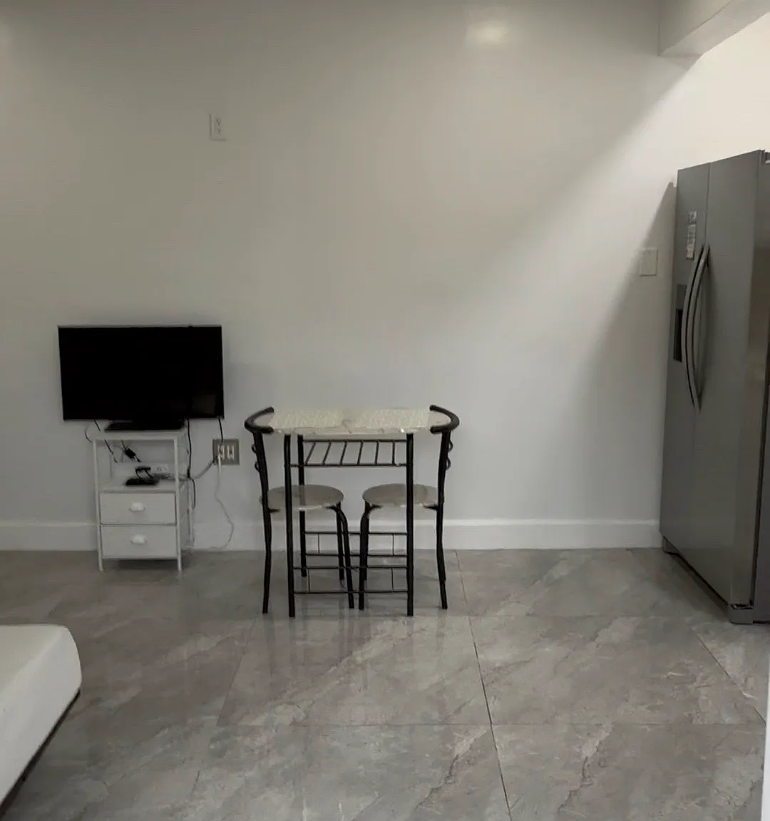 SW 67th Ter, Pembroke Pines — Photo 1
