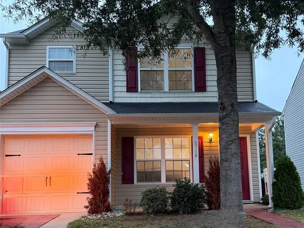 5718 Natick Dr, Charlotte, NC 28214
