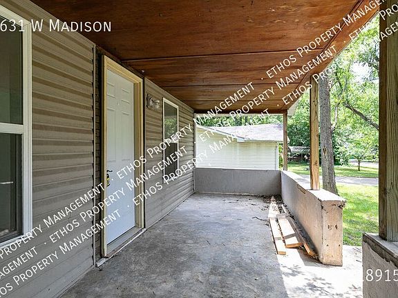 2nd image of 2631 W Madison St