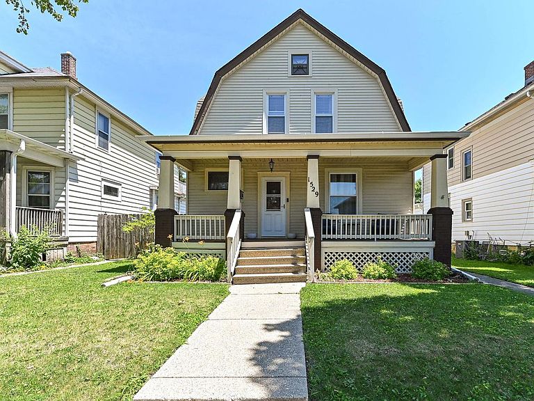 Listing photo 2