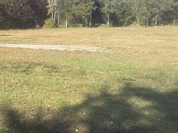 25 Medley Ln, Estill Springs, TN 37330