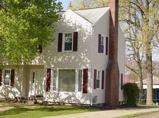 612 Tidball Ave, Grove City, PA 16127