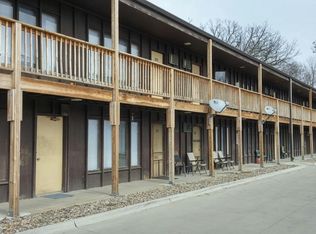 2829 Douglas Ave, Des Moines, IA 50310