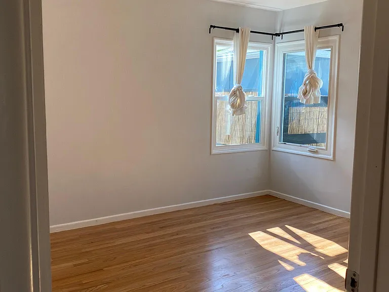 Back bedroom