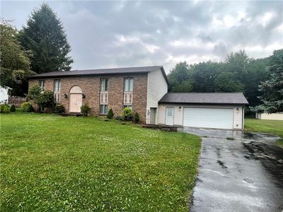 31 Aylesworth Way, Grove City, PA, 16127