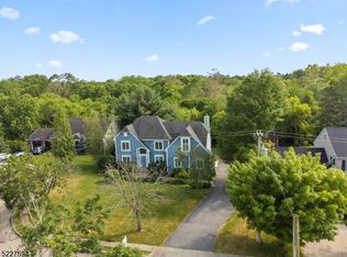 103 Robins Ct, Hackettstown, NJ 07840