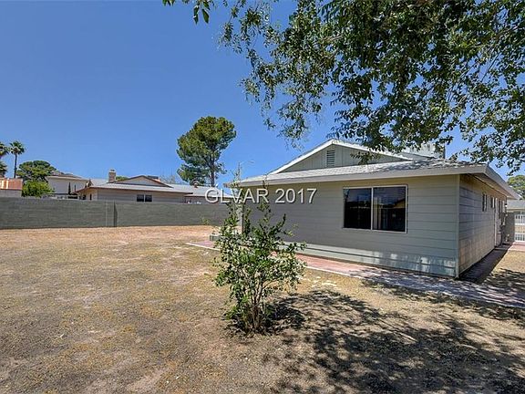 2nd image of 4721 Bennett Dr
