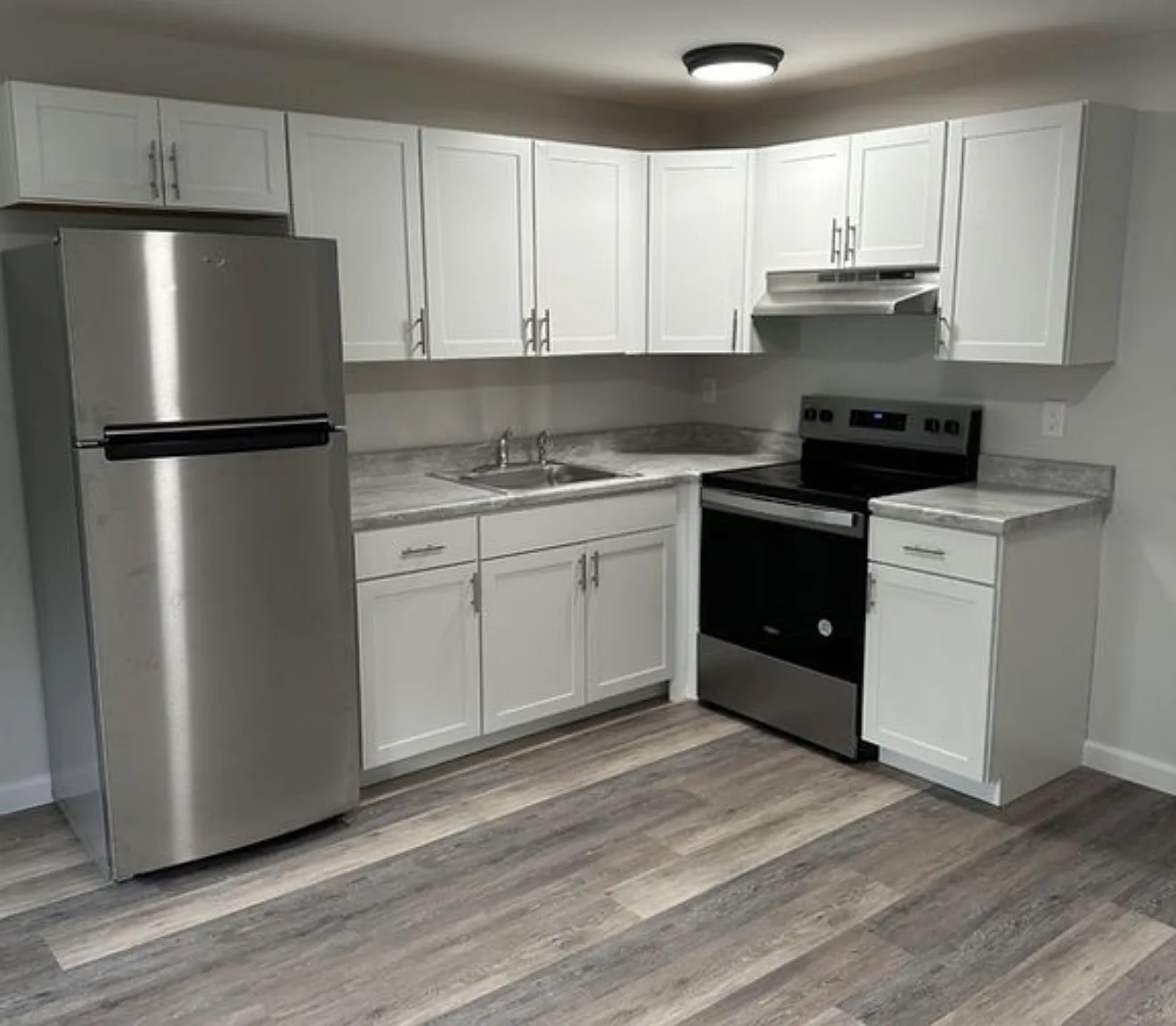 2 bed, $1,900 — Photo 2