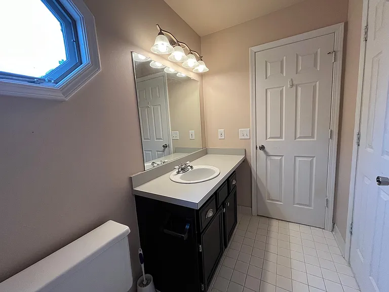 1734 Christopher Dr — Photo 14
