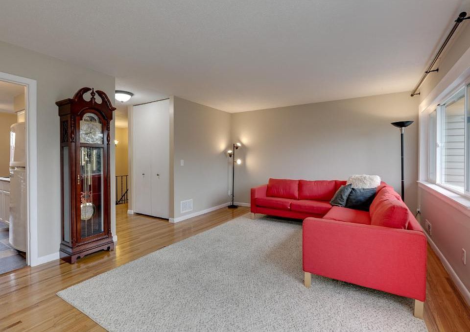 1st image of 7409 142nd Street Ct