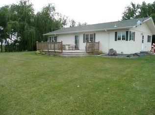 5502 70th Ave N, Grand Forks, ND 58203