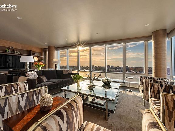 5th image of 50 Riverside Blvd APT 30A