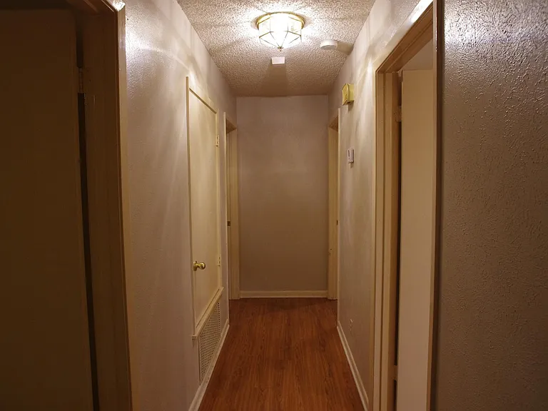 103 Hallie Dr — Photo 11