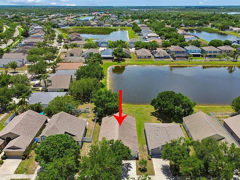 2222 Roanoke Springs Dr — Photo 41
