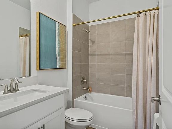 3rd image of 7867 Poplin St
